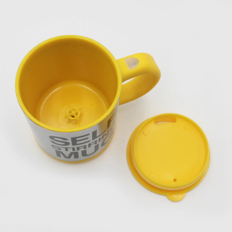 Elektrisch Mixer im Becher